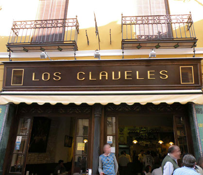 Rótulo de madera de Los Claveles